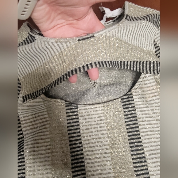 BCBGeneration bell sleeve glittery dress size small - Picture 3 of 4